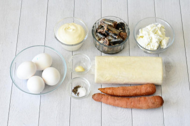 Торт Наполеон с консервами закусочный