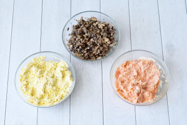 Торт Наполеон с консервами закусочный