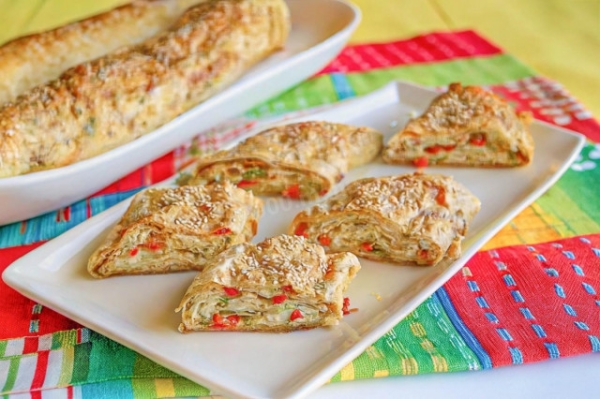 Творожные рулетики из лаваша в духовке