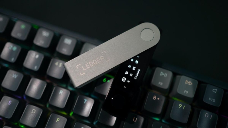 В Ledger предупредили об активизации мошенников, крадущих сид-фразы