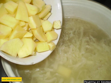 Классический борщ с мясом говядины и свинины