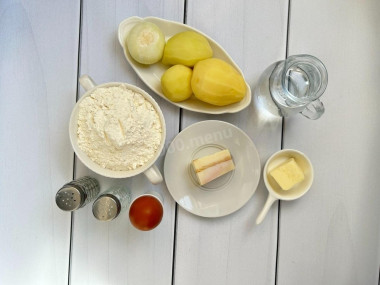 Вареники с салом и луком