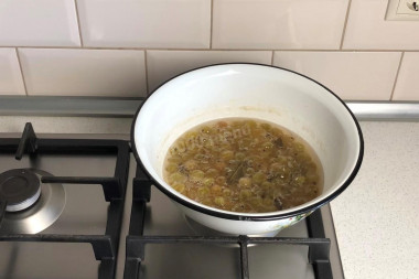 Царское изумрудное варенье из крыжовника с вишнёвым листом