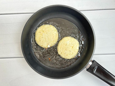 Капустные котлеты с яйцами