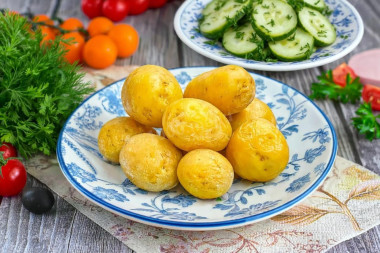 Картошка в мундире в пакете