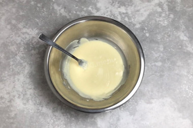 Классические пирожные Картошка из печенья со сгущенкой