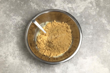 Классические пирожные Картошка из печенья со сгущенкой