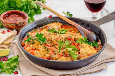 Классический чахохбили из курицы по грузински на сковороде