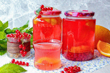 Компот из красной смородины с апельсином на зиму
