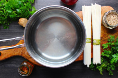 Лапша удон с курицей соусом терияки и овощами