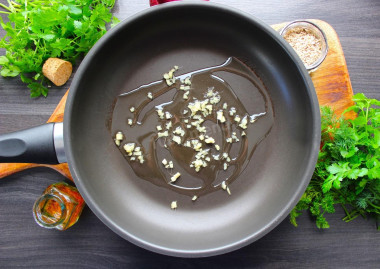 Лапша удон с курицей соусом терияки и овощами