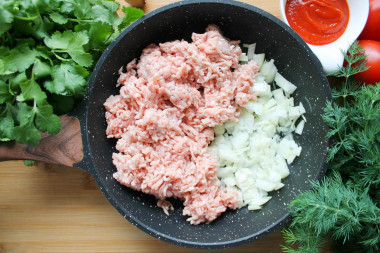 Простая лазанья с фаршем в духовке