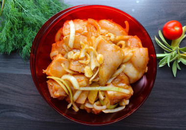 Шашлык из куриной грудки на мангале