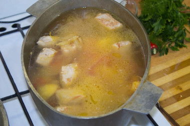 Шурпа из свинины в домашних условиях на плите