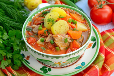 Шурпа из свинины в домашних условиях на плите