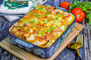 Запеканка картофель с фаршем и помидорами в духовке