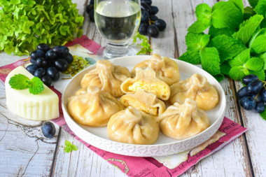 Хинкали с сыром сулугуни