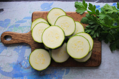 Кабачки с фаршем на сковороде кружочками
