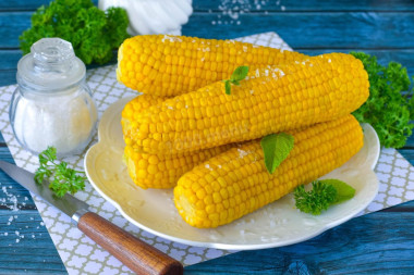 Как варить молодую кукурузу в початках