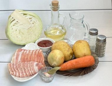 Капуста с беконом