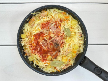 Капуста с беконом