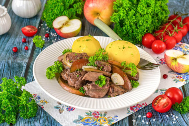 Печень с яблоками в банке