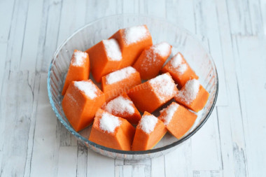 Тыква кусочками с сахаром в духовке