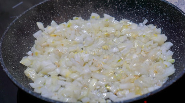 Запечённый батат с курицей в духовке