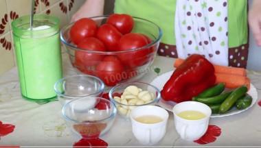 Аджика с яблоками морковью и перцем на зиму