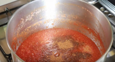 Аджика с яблоками морковью и перцем на зиму