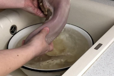 Язык говяжий отварной