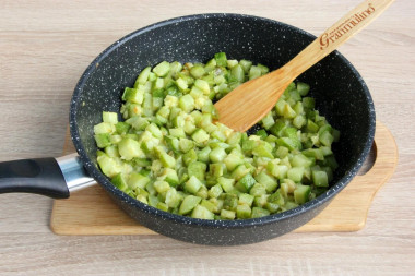 Кабачковая икра с морковью через мясорубку