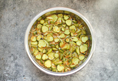 Огурцы пикули на зиму с горчицей и куркумой